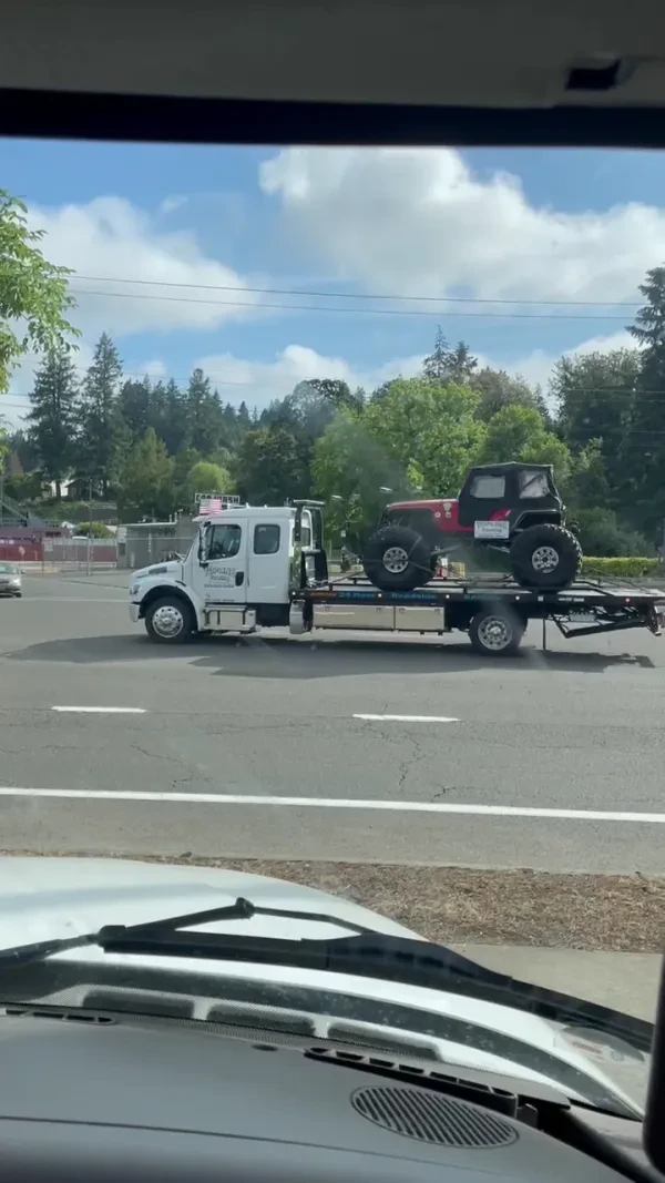 Topline Towing LLC - photo 2