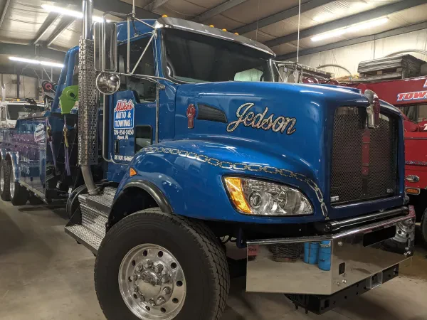 Mike's Auto & Towing LLC - photo 4