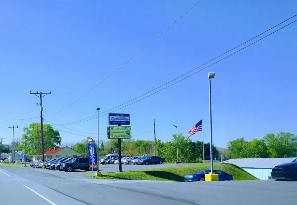 Town Hill Auto Sales and Service - photo 4