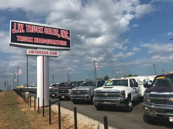 J W Truck Sales Inc. - photo 3