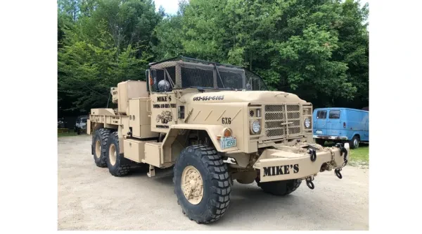 MIKES TOWING AND RECOVERY - photo 4