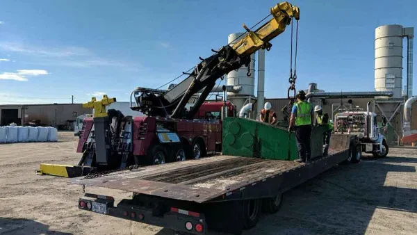 All Hooked Up Towing - photo 4