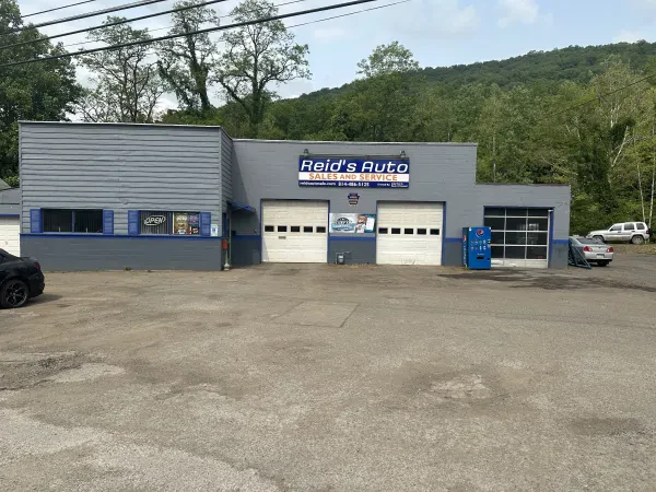 REID'S AUTO SALES & SERVICE - photo 3