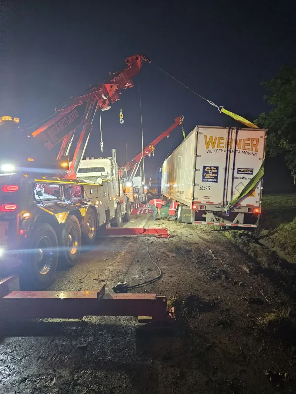 Heartland Towing & Recovery - photo 4