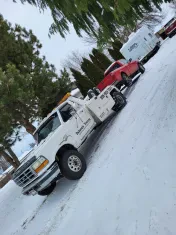 Dakota's towing Junk & Auto Removal Service LLC
