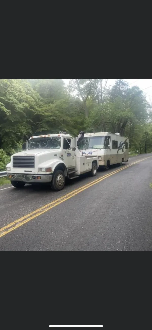 Speedys Towing - photo 2