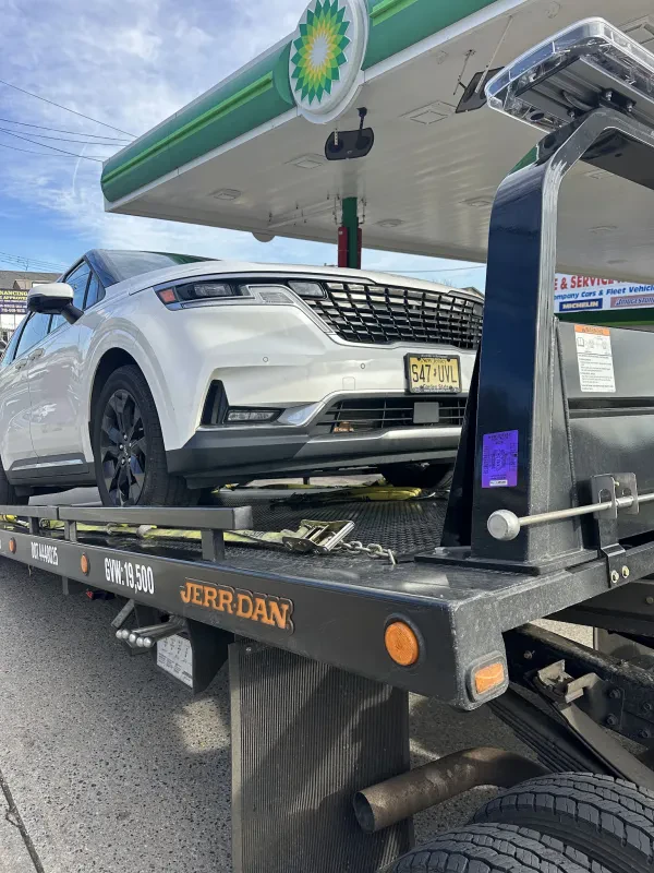 J Towing Services LLC - photo 2