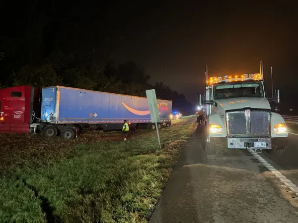 JSH Truck Repair & Towing - photo 4