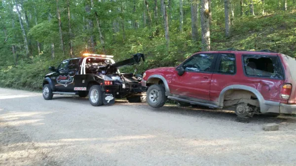 Baker's Towing and Auto Salvage - photo 2