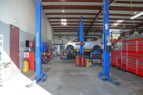 Stephen's Automotive - photo 3