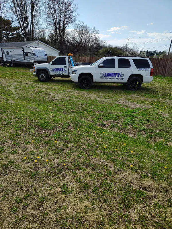 Lauries Towing and Auto - photo 2
