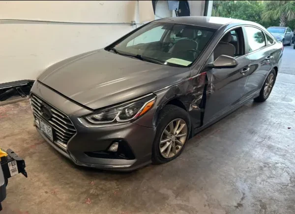 Lakeside Collision Center - photo 4