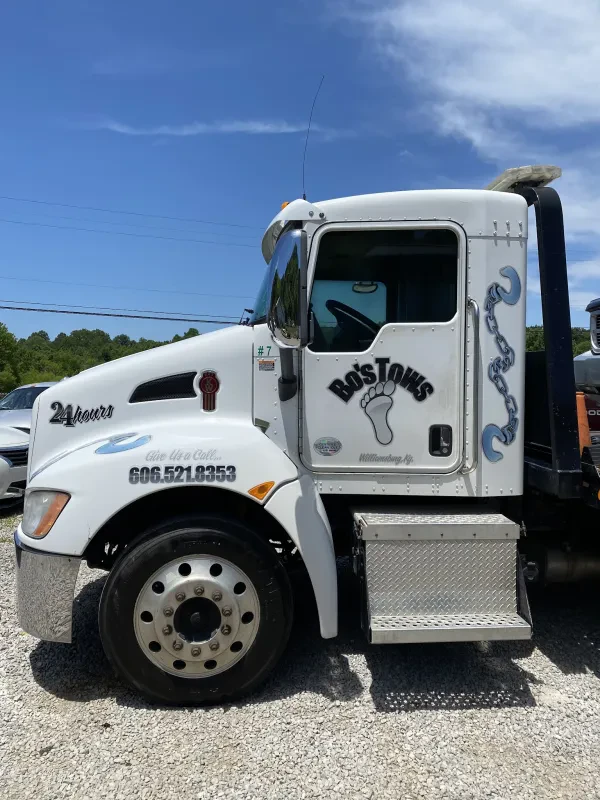 Bo's Tows (Towing and Recovery) - photo 2