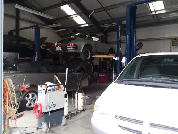 Aromas Auto Repair - photo 2