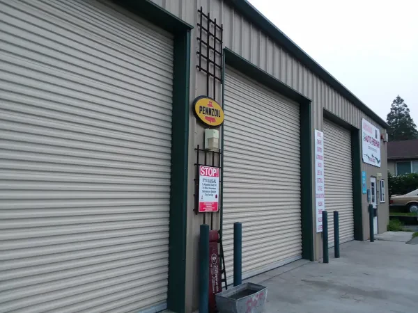 Aromas Auto Repair - photo 3