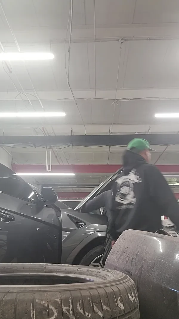 Lucky Auto Glass LLC - photo 2