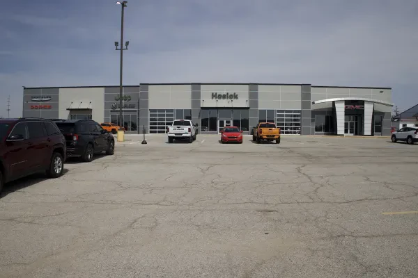 Hosick Motors Inc. - photo 2