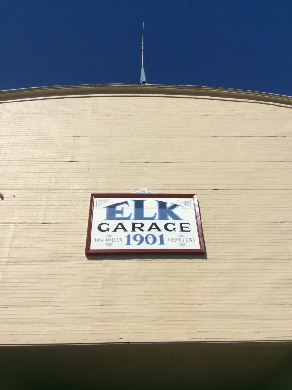 Elk Garage - photo 4