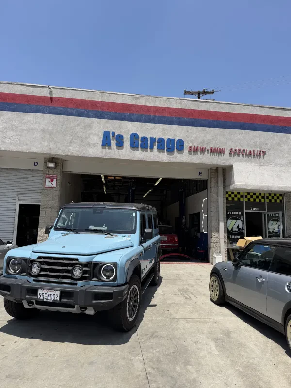 A's Garage - photo 2