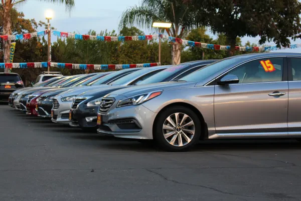 DINUBA AUTO PLAZA - photo 3