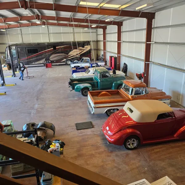 JM Garage - photo 2