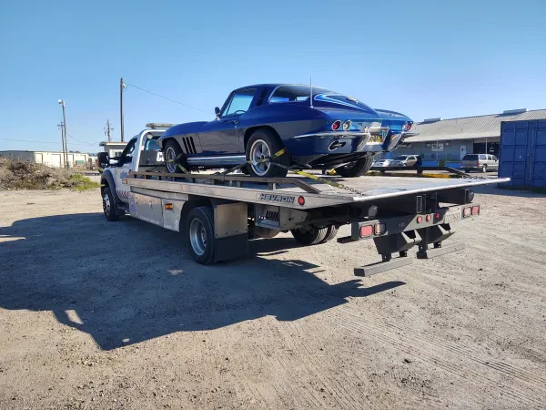 College Towing - photo 2