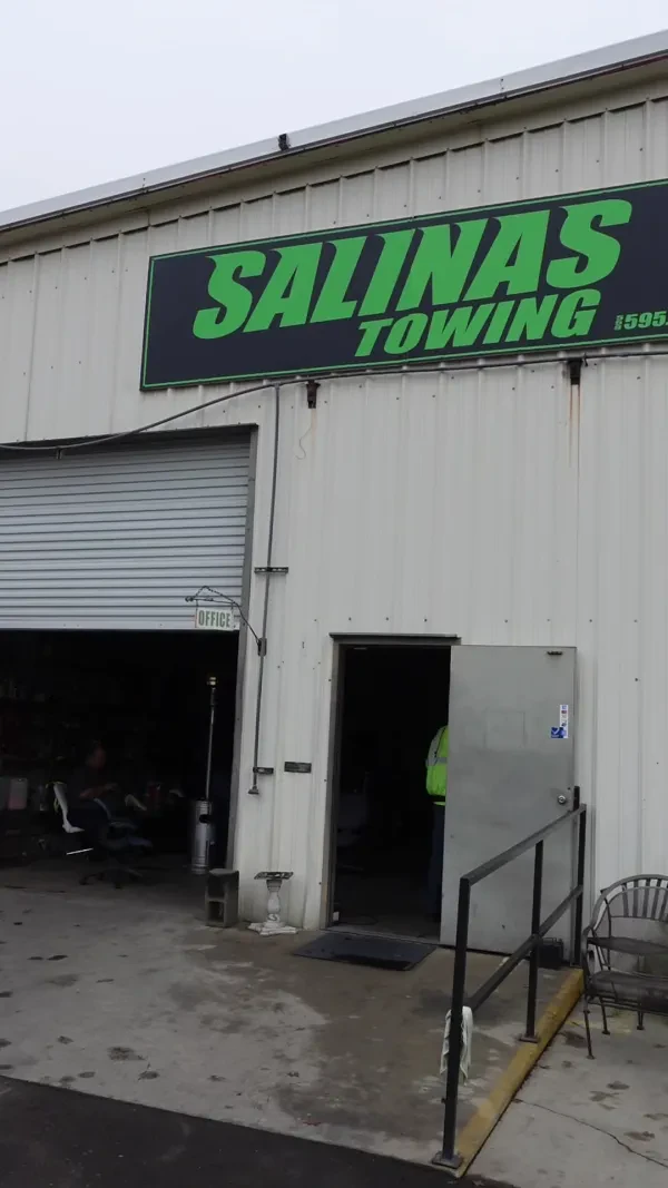 Salinas Towing - photo 3