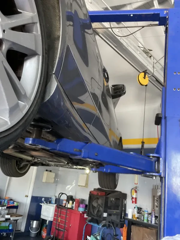 Martinez Automotive Garage - photo 2