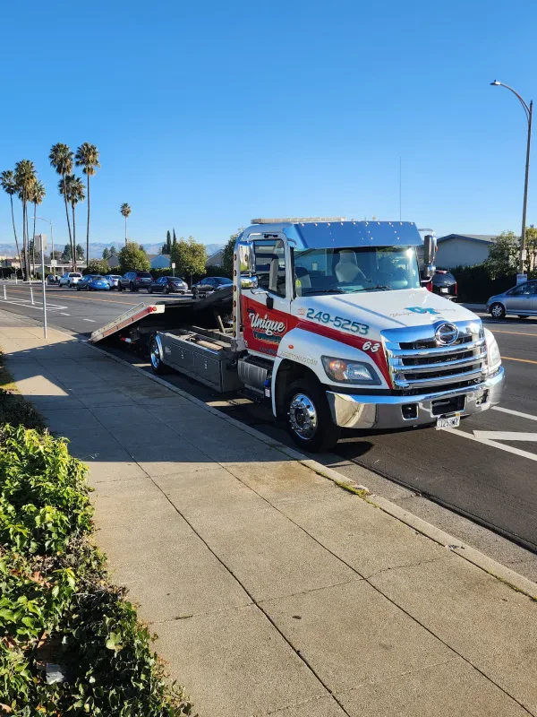 Unique Towing - photo 4