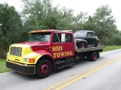 MOM'S TOWING