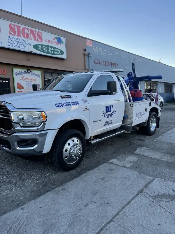 DJ's Towing LLC - photo 2