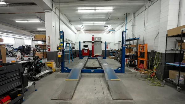 Crash Champions Collision Repair Fountain Valley - photo 2