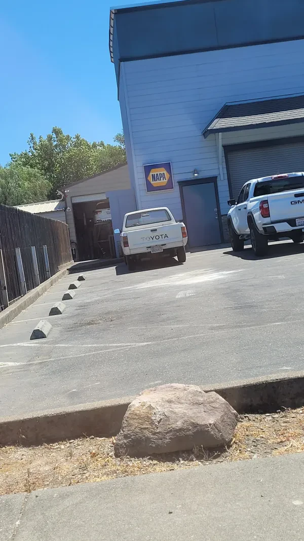 NAPA Auto Parts - Cloverdale Auto Parts - photo 4