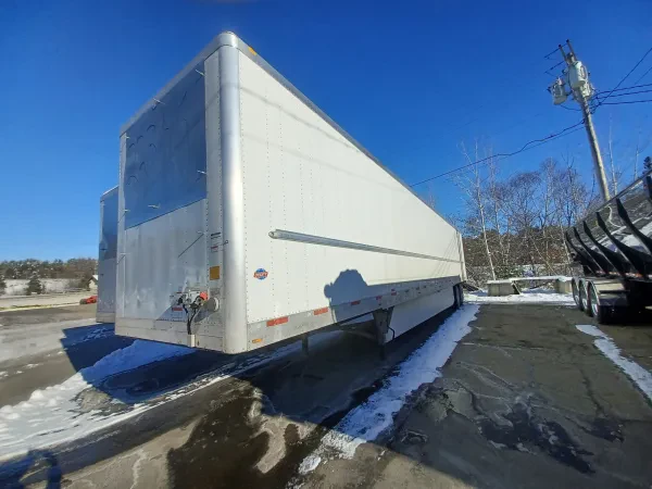 Freightliner of Maine Inc. - photo 3
