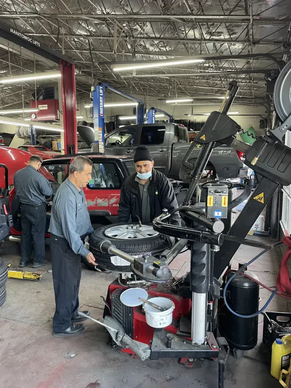 Roslyn Car Care Center Inc - photo 4