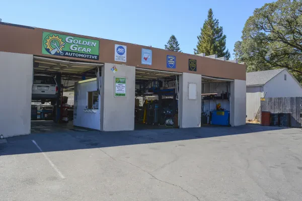 GOLDEN GEAR AUTOMOTIVE - photo 2