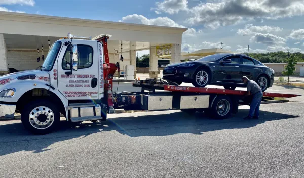 River City Wrecker Services - photo 3