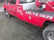 B&T TOWING