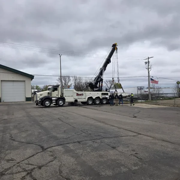 Dean's Towing - photo 2