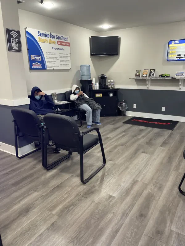 Butler's Service Center - photo 3