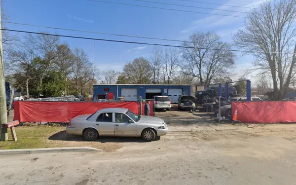 Veteran Towing & Eazy Tow Fix Body Shop - photo 2