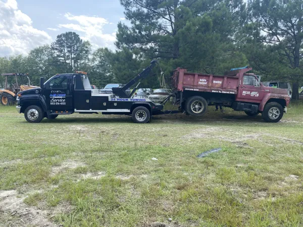 Mikes Towing - photo 4