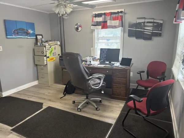 Your Next Auto LLC - photo 3