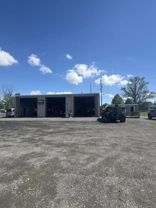 Hawk's Towing & Recovery - photo 3