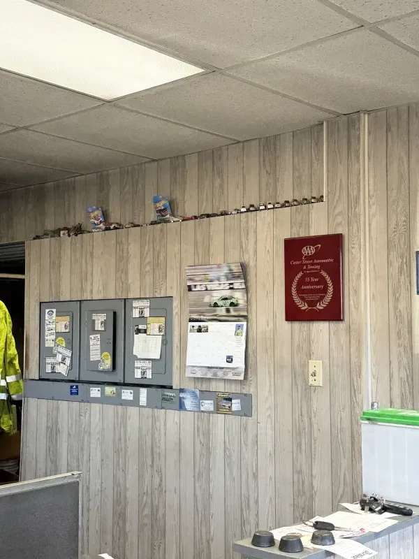 Custer St. Auto Repair & Towing - photo 4