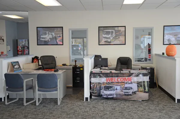 5 Corners Isuzu Truck & Body Shop - photo 2