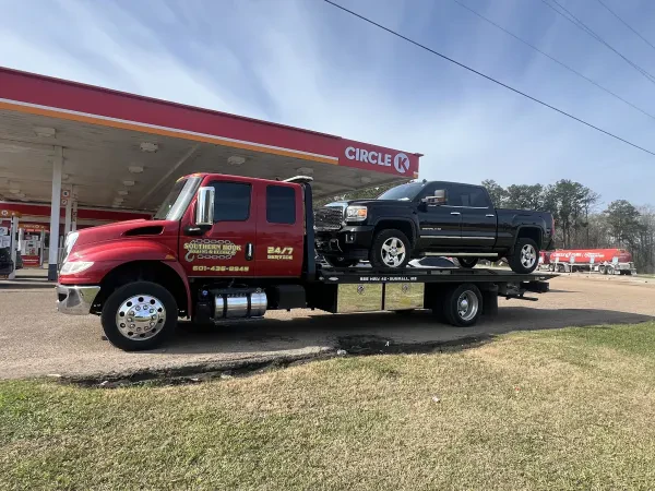 Southern Hook Towing & Recovery - photo 3
