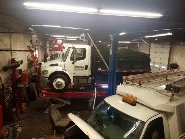 Karrze Truck & Trailer Repair - photo 2