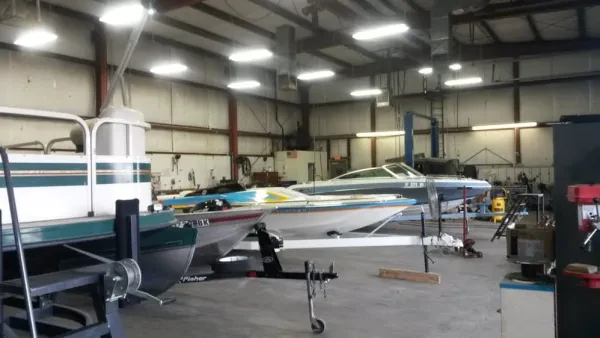 Bullhead Auto and Marine Superstore - photo 2