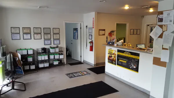 Edgemont Automotive - photo 4
